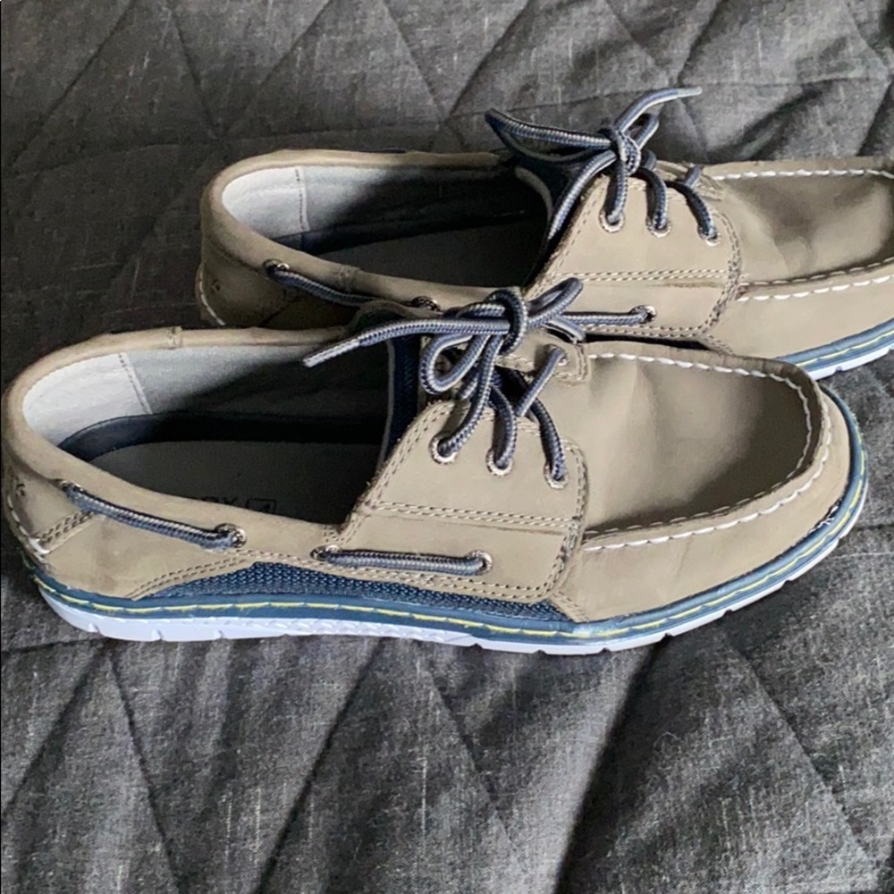 Boys Sperrys